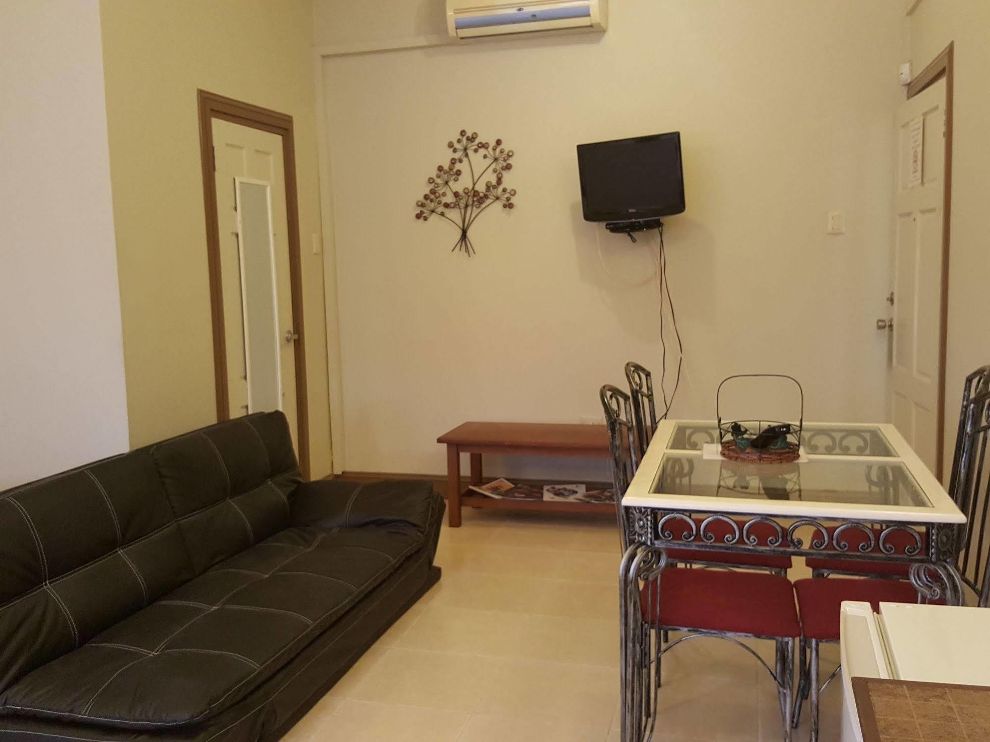 Savannah Maison Guest House Port of Spain ภายนอก รูปภาพ