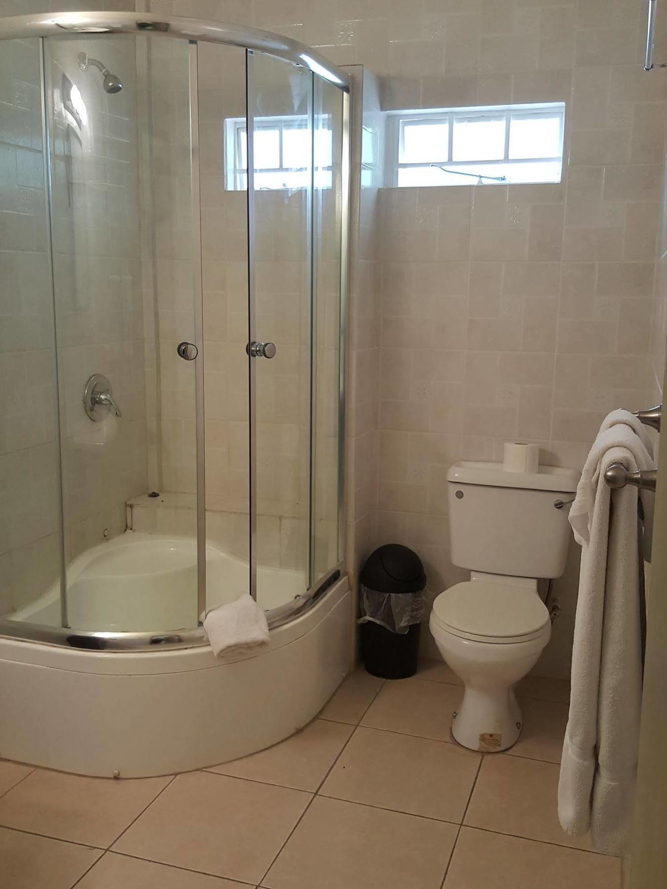 Savannah Maison Guest House Port of Spain ภายนอก รูปภาพ