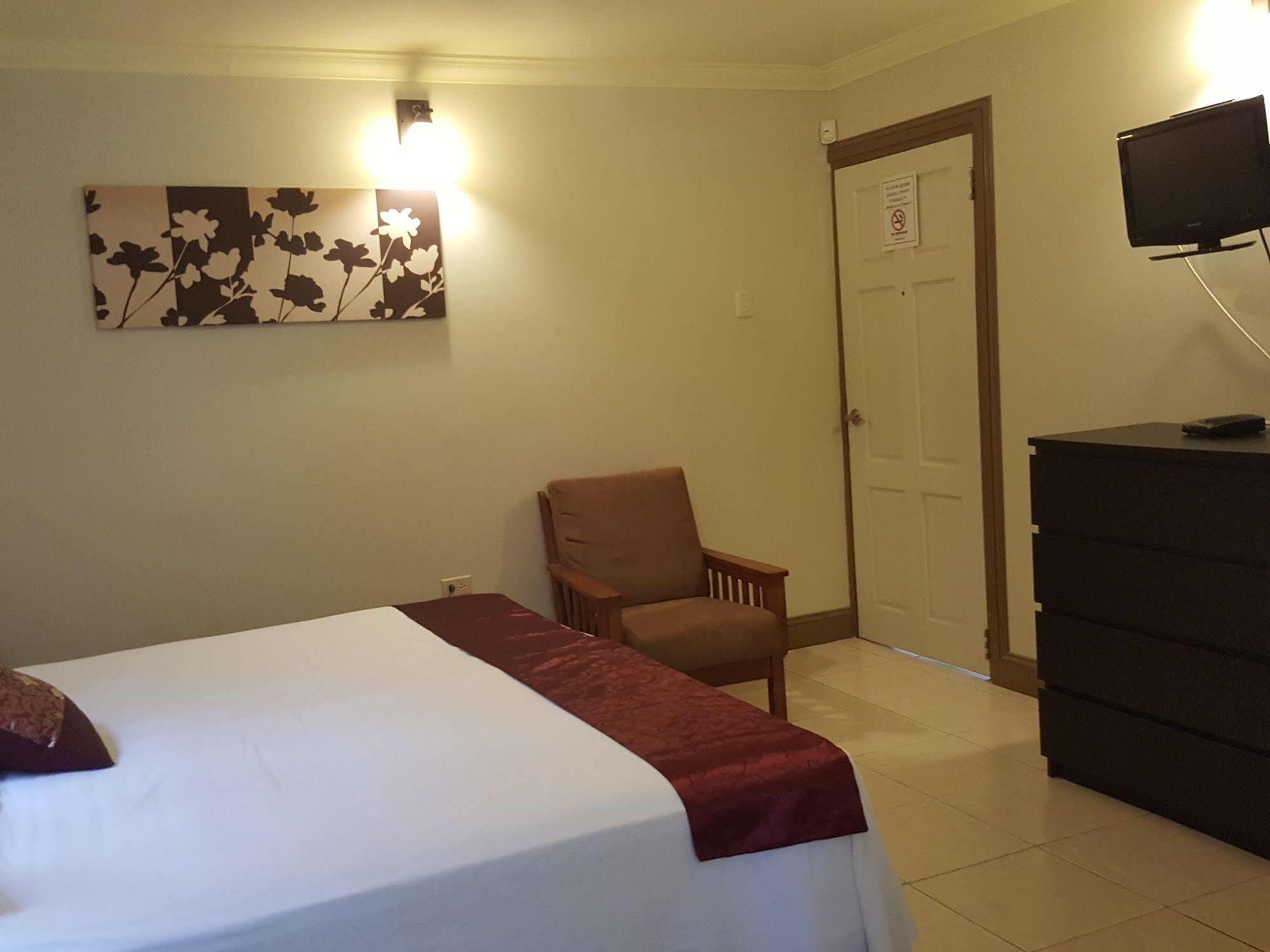 Savannah Maison Guest House Port of Spain ภายนอก รูปภาพ