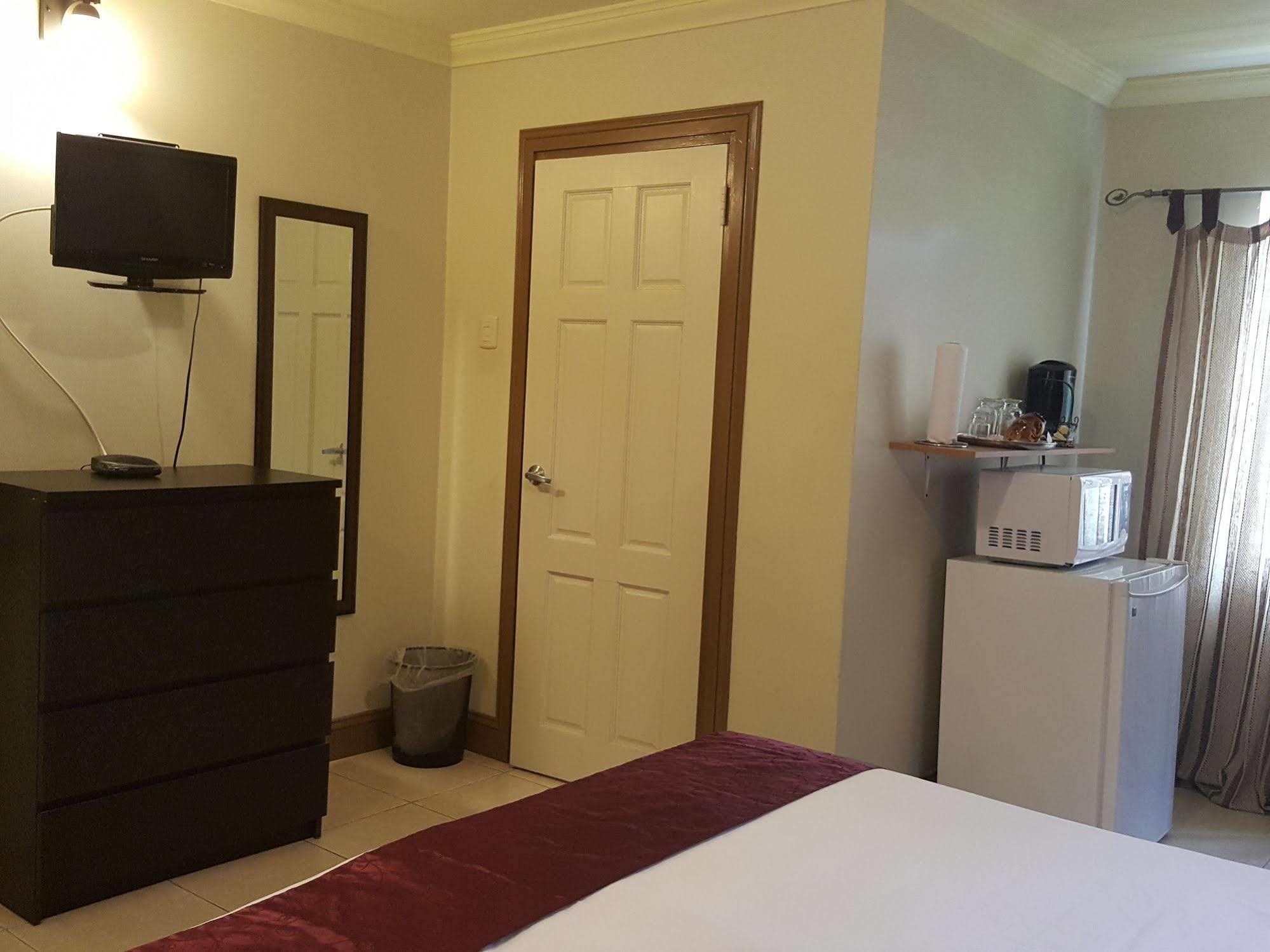 Savannah Maison Guest House Port of Spain ภายนอก รูปภาพ