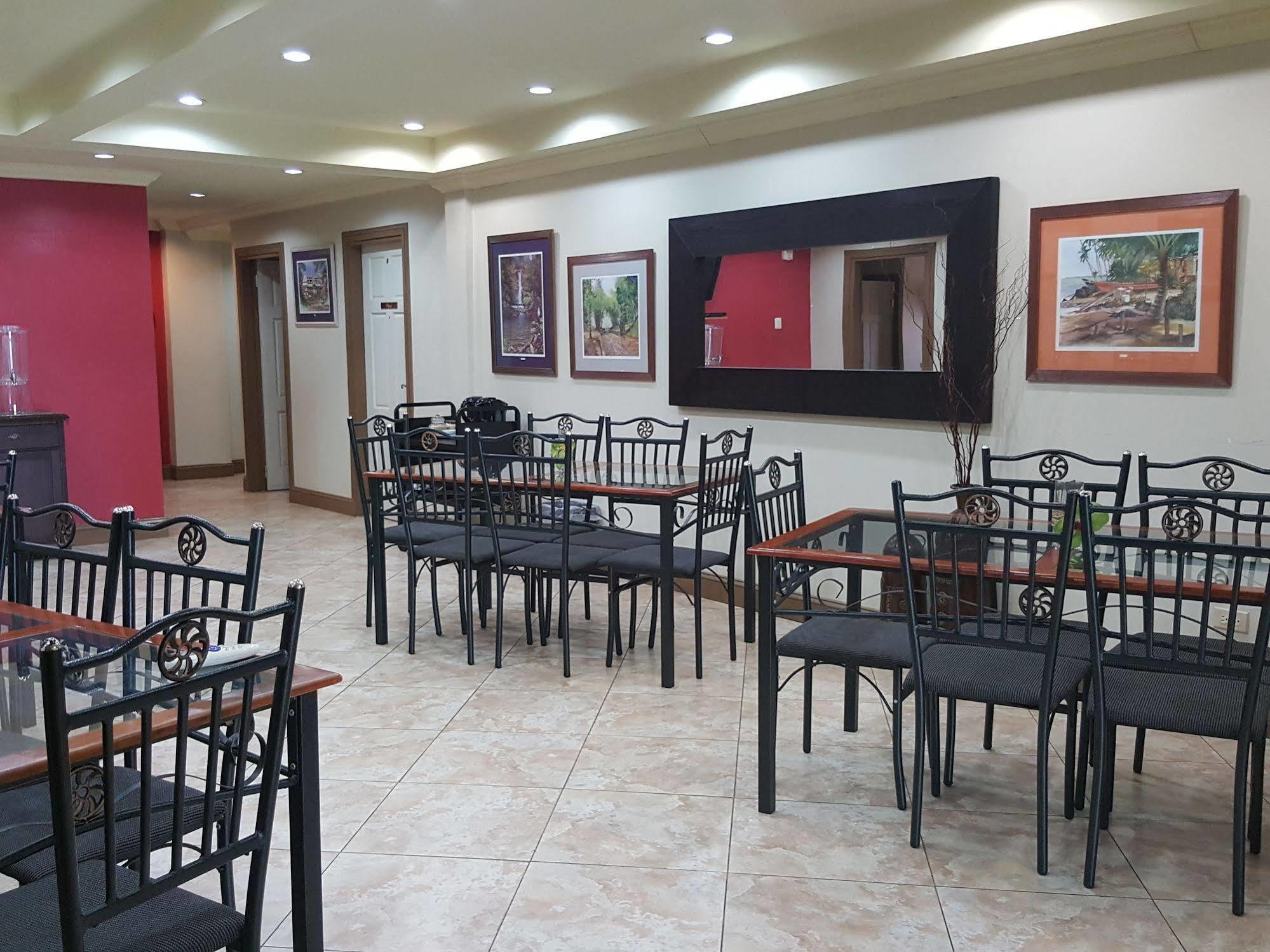 Savannah Maison Guest House Port of Spain ภายนอก รูปภาพ
